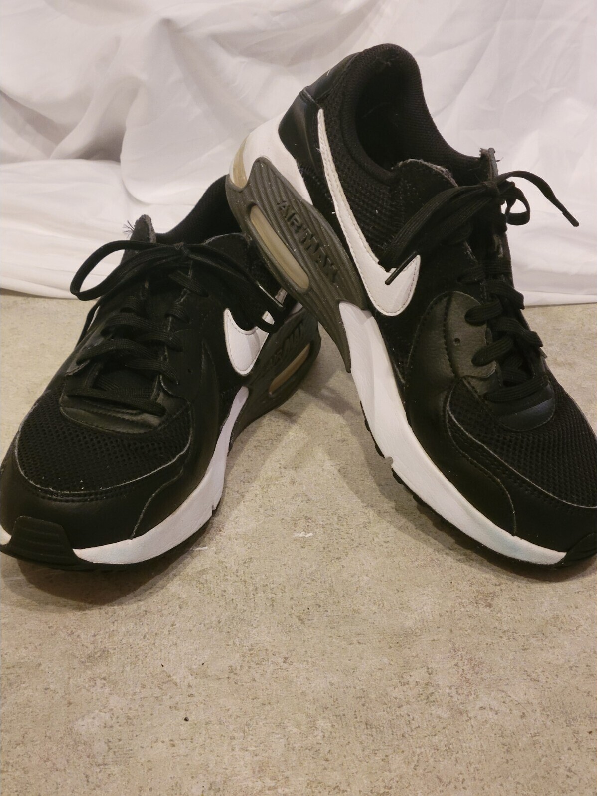 Women's Size 8.5 - Nike Air Max Excee Black Athletic Sneakers Mens Size 7